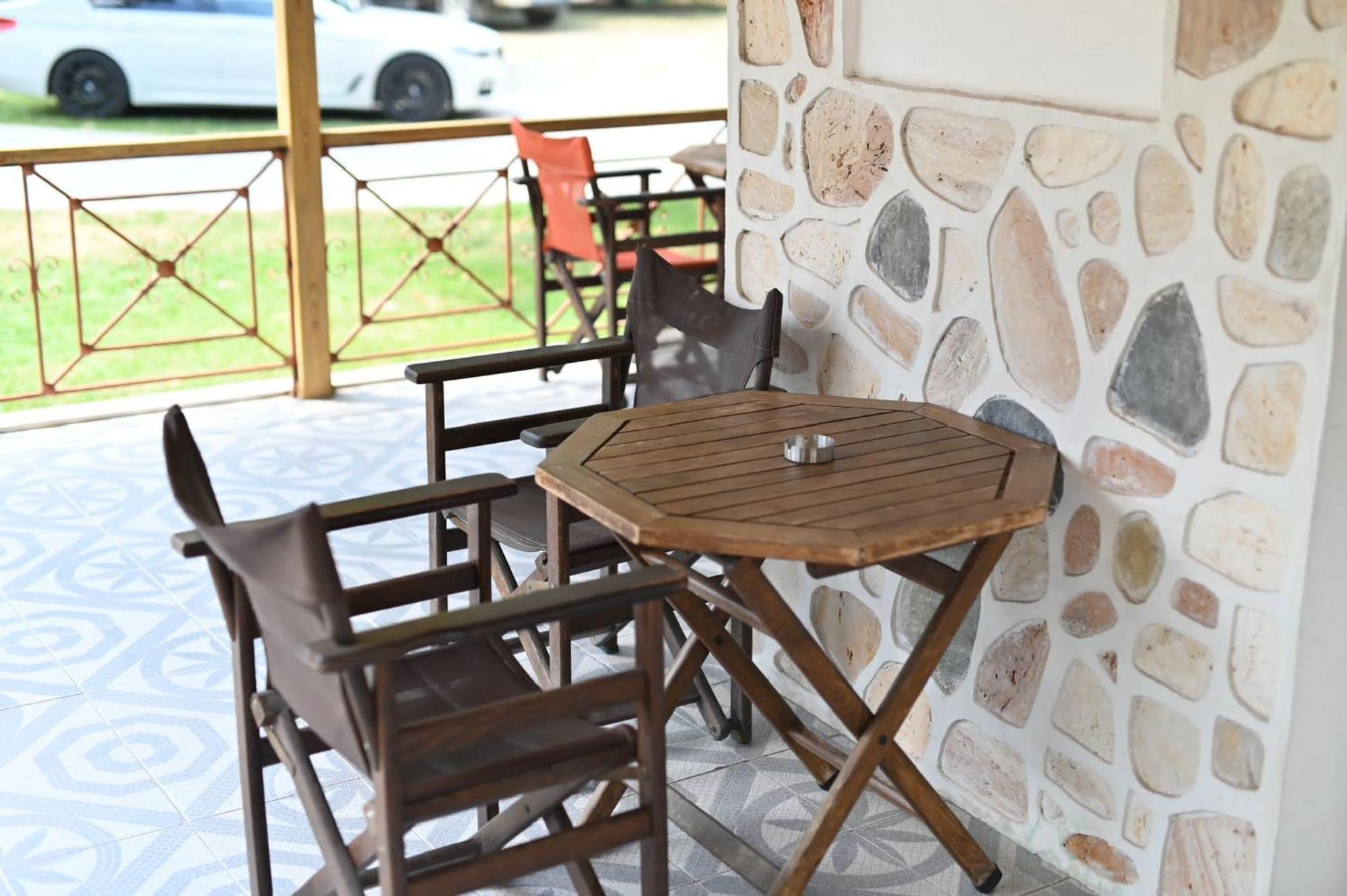 Guesthouse Agnandi Káto Loutrákion Buitenkant foto