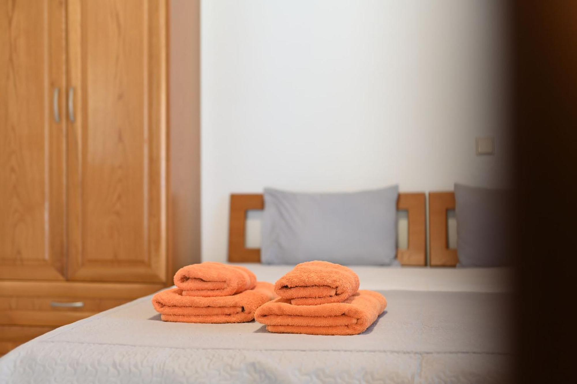 Guesthouse Agnandi Káto Loutrákion Buitenkant foto