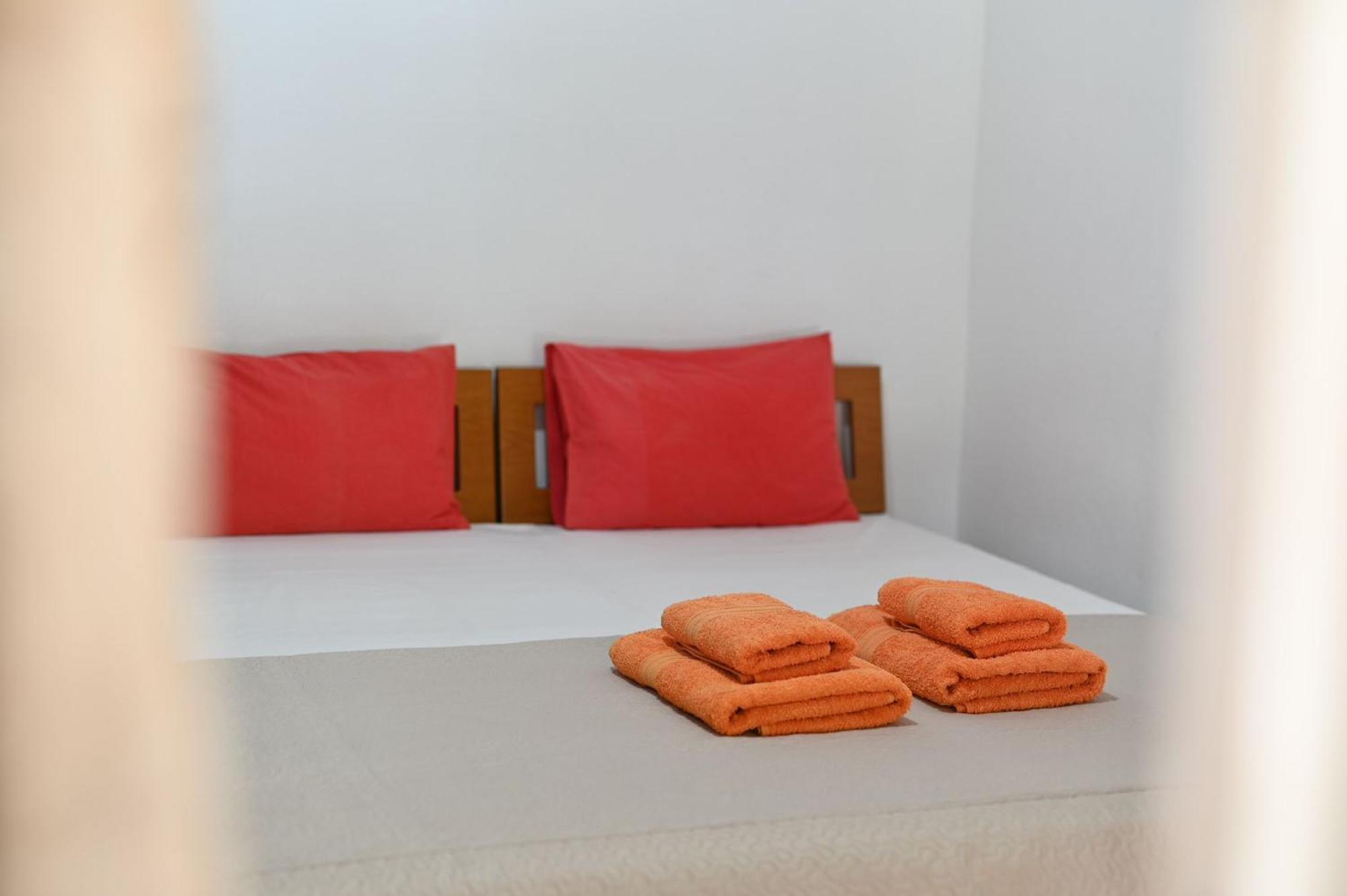 Guesthouse Agnandi Káto Loutrákion Buitenkant foto