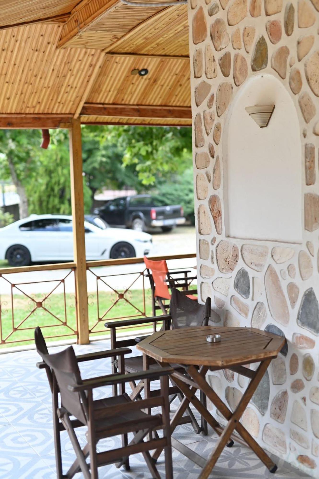 Guesthouse Agnandi Káto Loutrákion Buitenkant foto