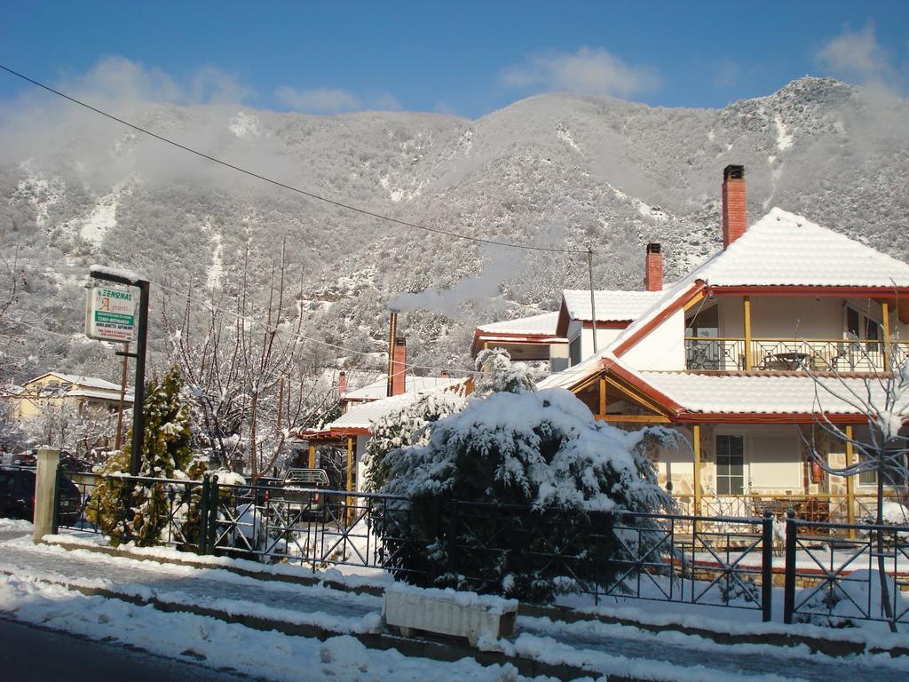 Guesthouse Agnandi Káto Loutrákion Buitenkant foto