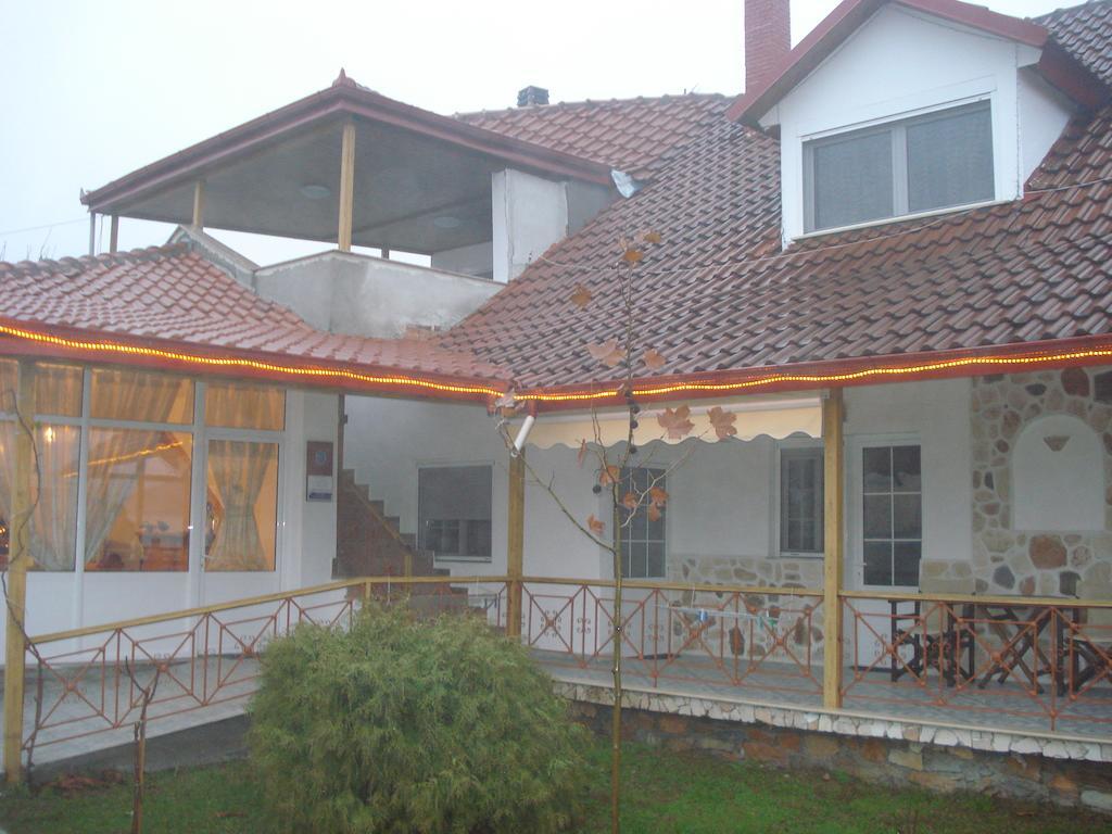 Guesthouse Agnandi Káto Loutrákion Buitenkant foto